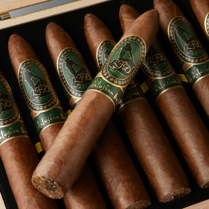 La Flor Dominicana Andalusian Bull – 6½ x 64 Salomon | 2016 Cigar of the Year
